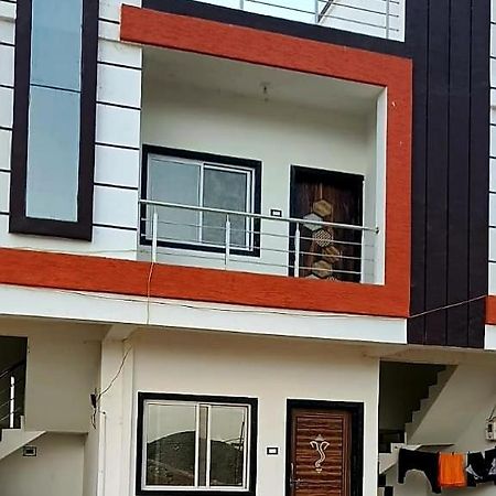 Unity Homestay Garudeshwar エクステリア 写真
